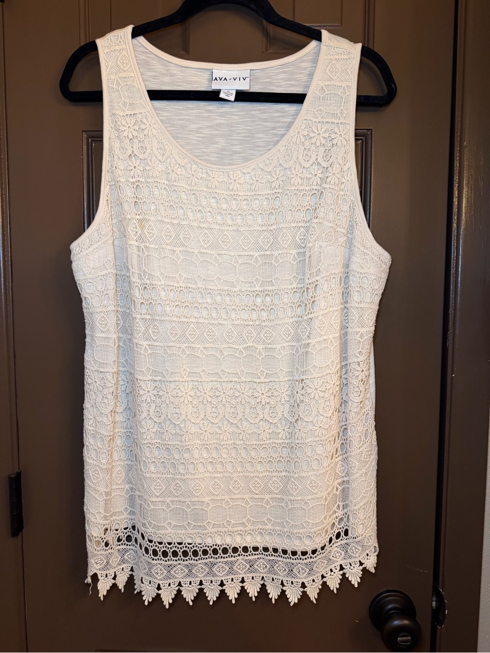 Ava & Viv Cream Crochet Lace front Sleeveless Top - XL